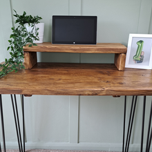 Load image into Gallery viewer, barnmeadow-fabrication-wooden-monitor-riser