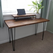 Load image into Gallery viewer, barnmeadow-fabrication-wooden-table-garden