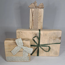 Load image into Gallery viewer, Wooden Christmas Presents | Scandi Christmas Ornament