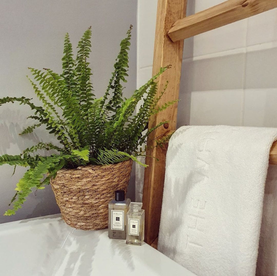 barnmeadow-fabrication-wood-towel-ladder